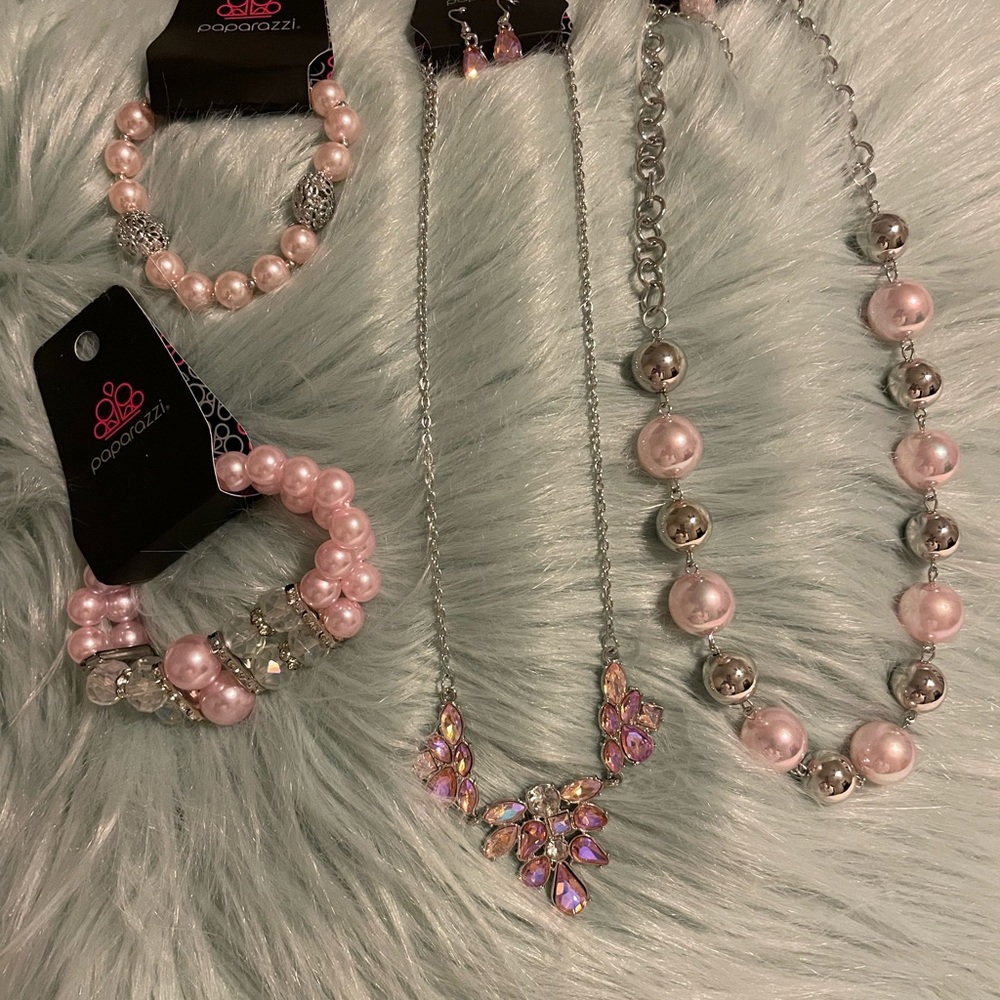 Paparazzi pink accessories
